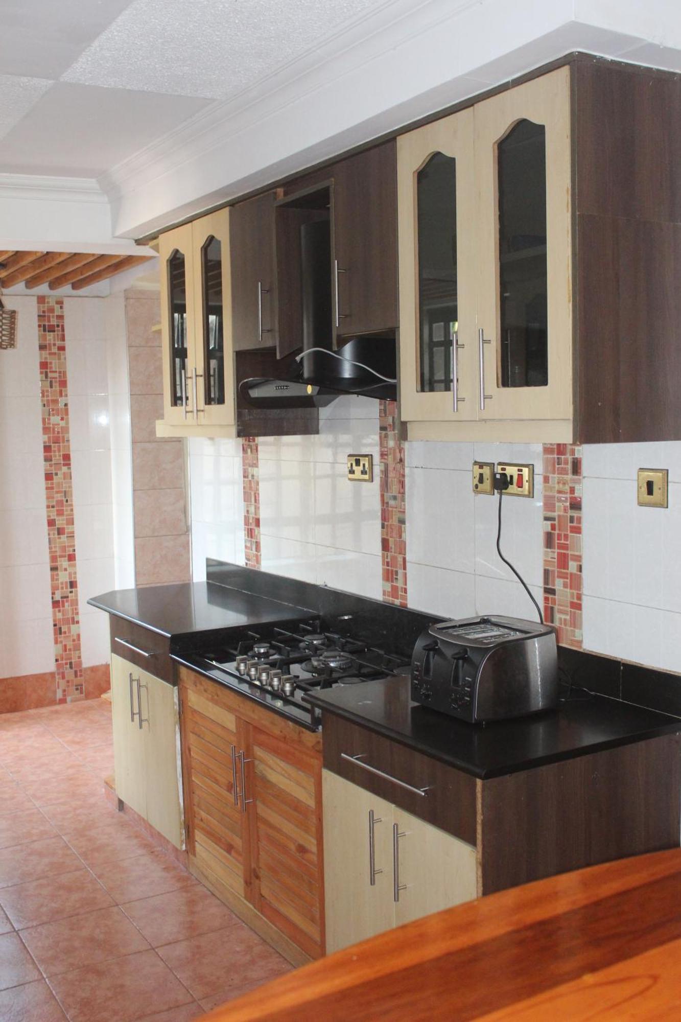 Eshborns House - Near Jomo Kenyatta International Airport And Sgr With Shuttle Services Syokimau Exterior photo