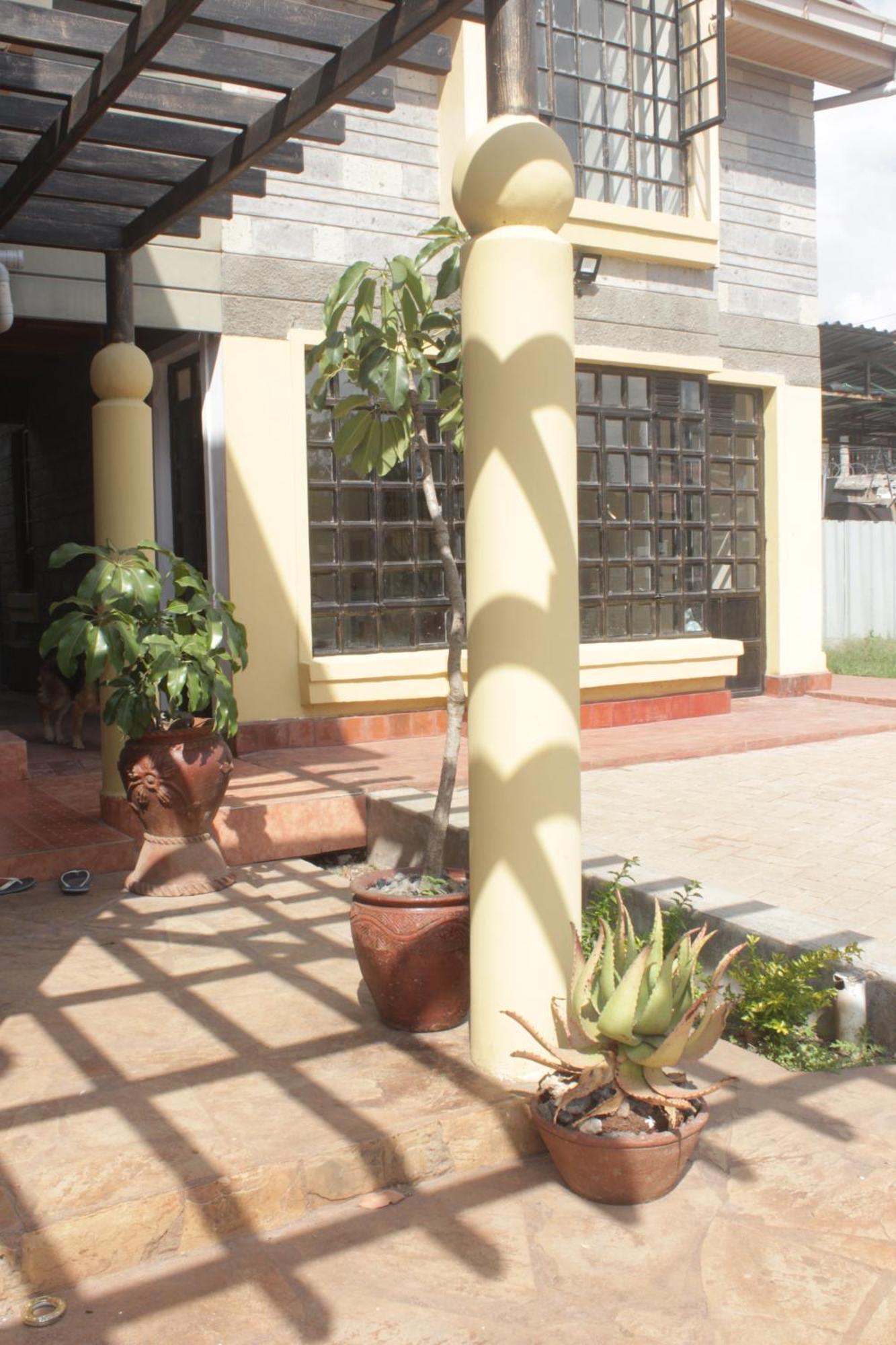 Eshborns House - Near Jomo Kenyatta International Airport And Sgr With Shuttle Services Syokimau Exterior photo